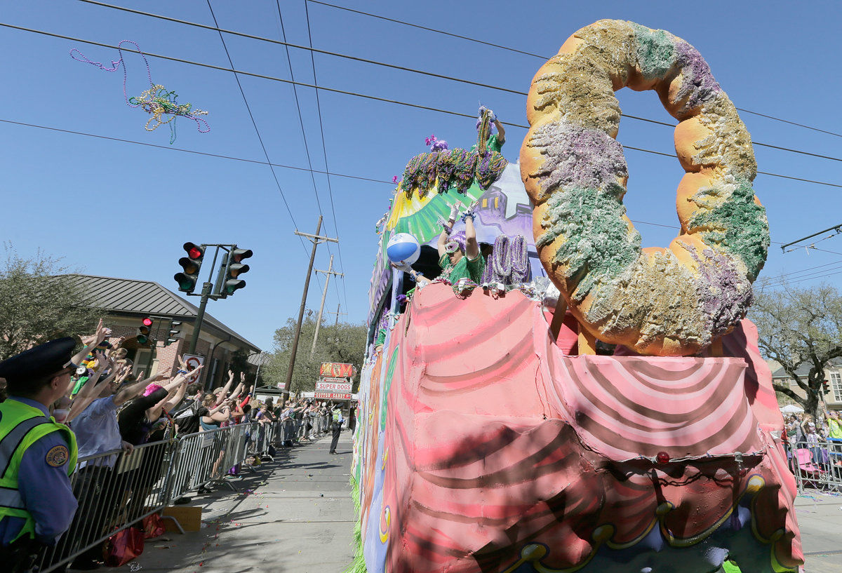 Krewe of Iris 2017 rolls in New Orleans: See Mardi Gras parade photos